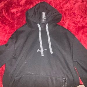 nike hoodie size large fits medium